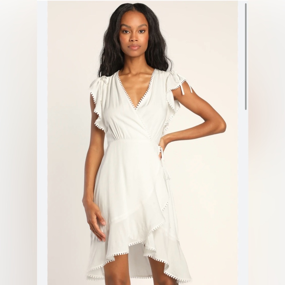NWT Lulus wrap dress